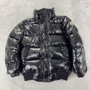 Moncler Size 6 US Kids Black Puffer Jacket with Fur Hood w/Flaws